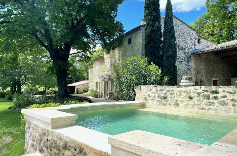 Piscine - LeMasDesOliviers-Clansayes-LocationVacance-drome