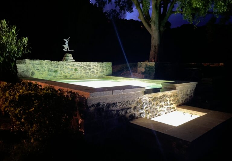 Piscine - location vacance - Le mas des oliviers